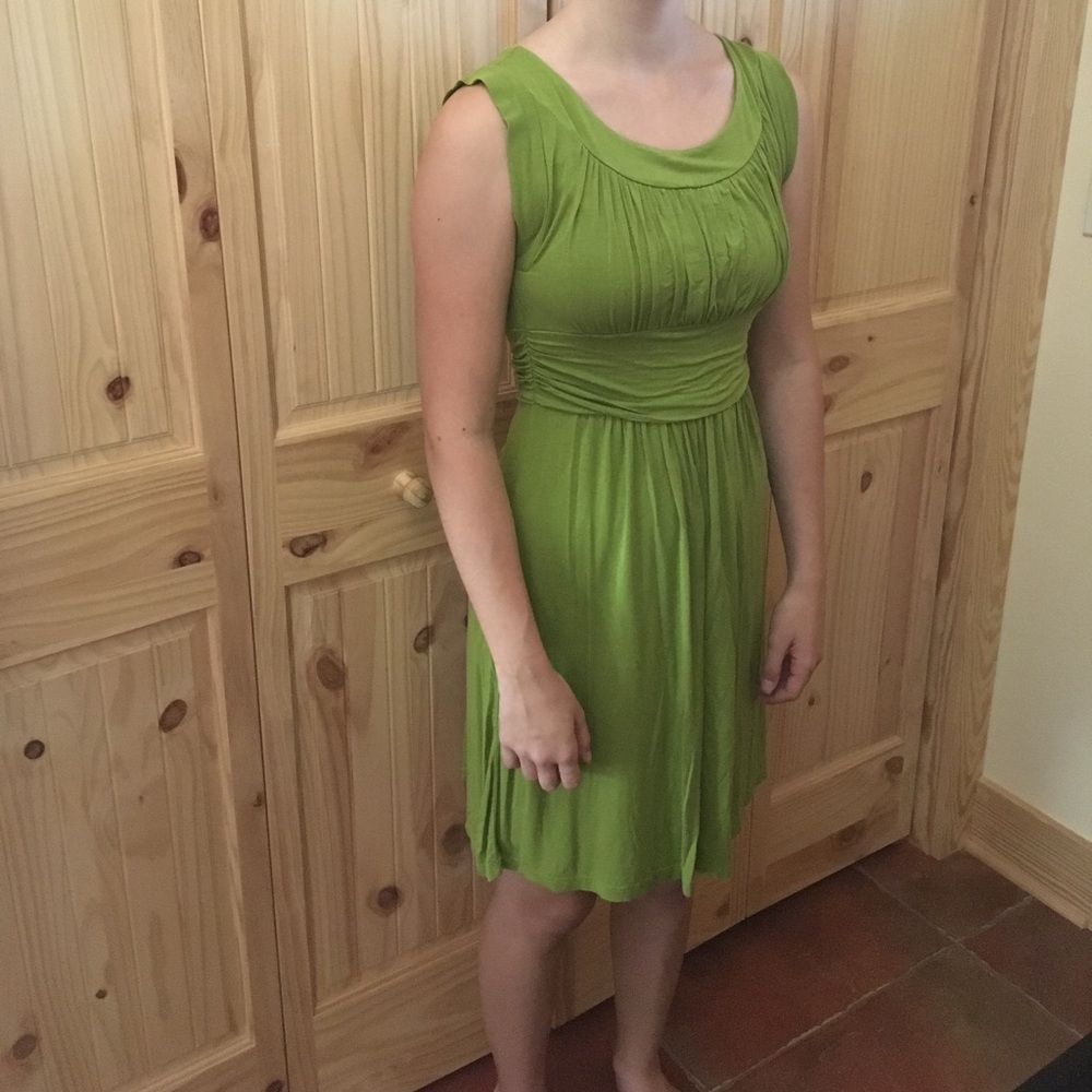 Gilly soft n comfy grass green dress