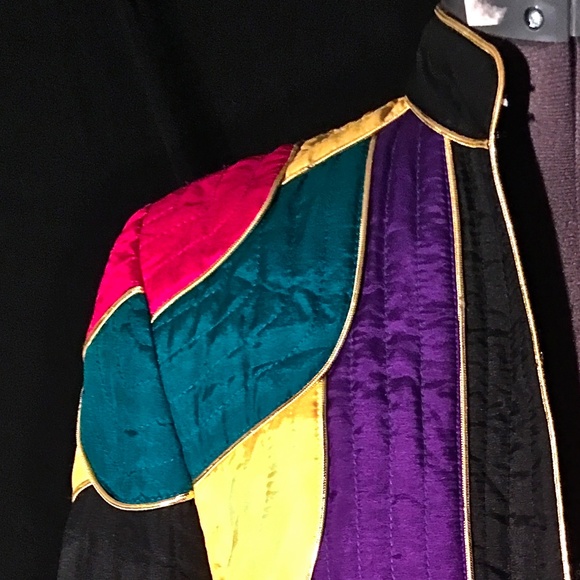 100% silk 'Tucan' jacket with gold trim - Picture 2 of 3