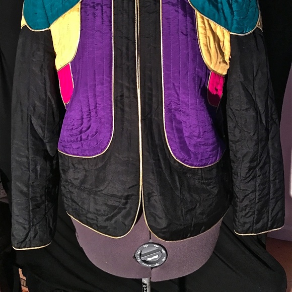 100% silk 'Tucan' jacket with gold trim - Picture 3 of 3