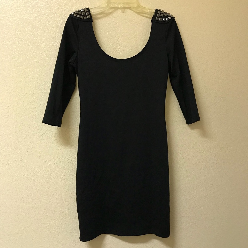 Forever 21 Little Black Dress. Size 6 (S)