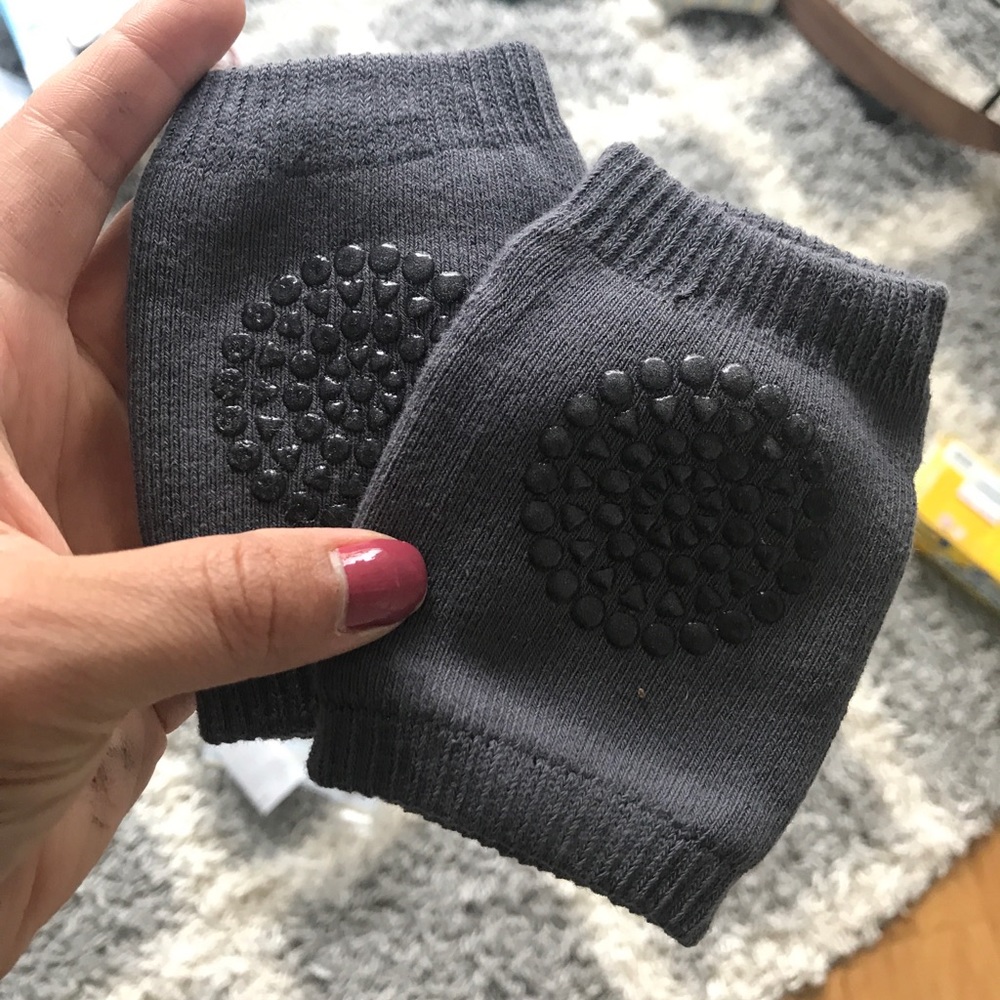Brand new baby knee pads for crawling