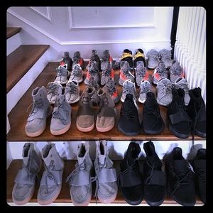 Various yeezys , all kinds , all sizes