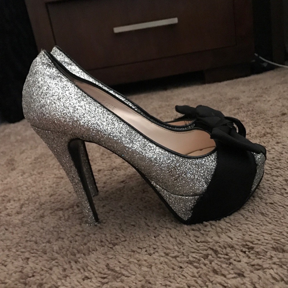 Heals - Picture 3 of 3