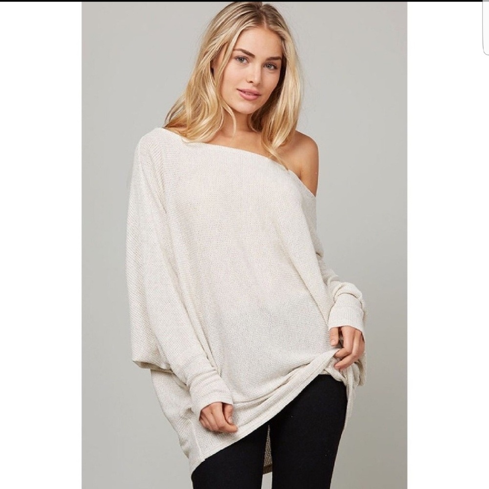 LAST ONE!! Oversized Textured Top! PRICE FIRM!! - Picture 2 of 5