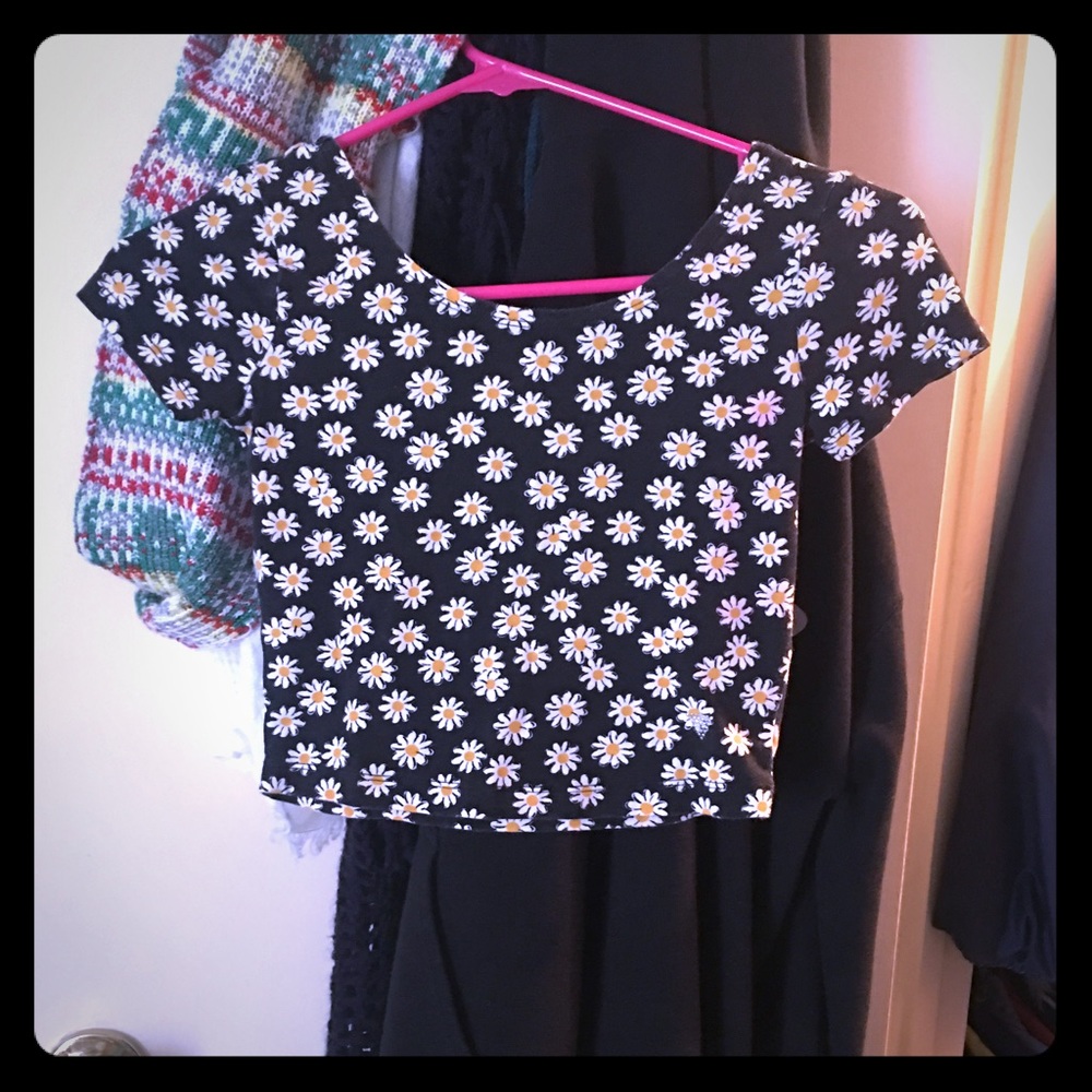 guess crop top