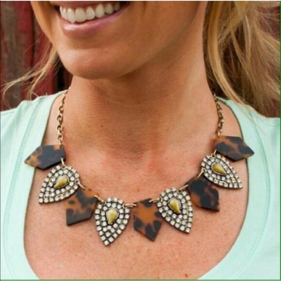 Statement Necklace - Picture 3 of 4