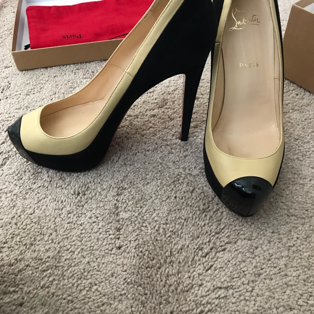 Christian Louboutin Mago 140 Pumps size 39