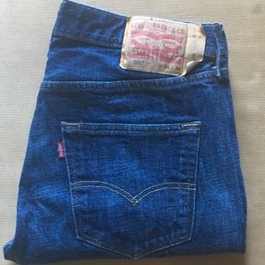 Levi 501 Dark Wash Jeans
