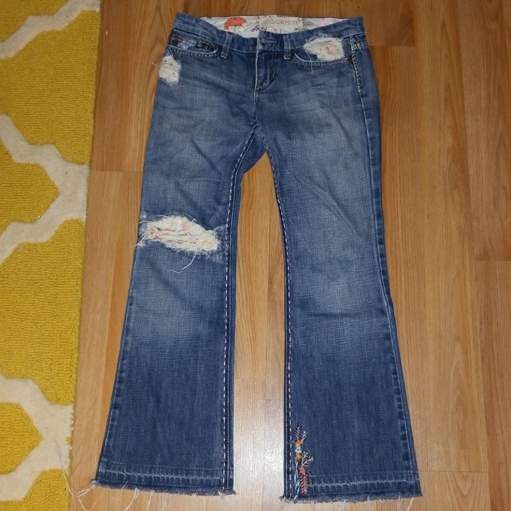 Donating Monday-Joes jeans distressed flares