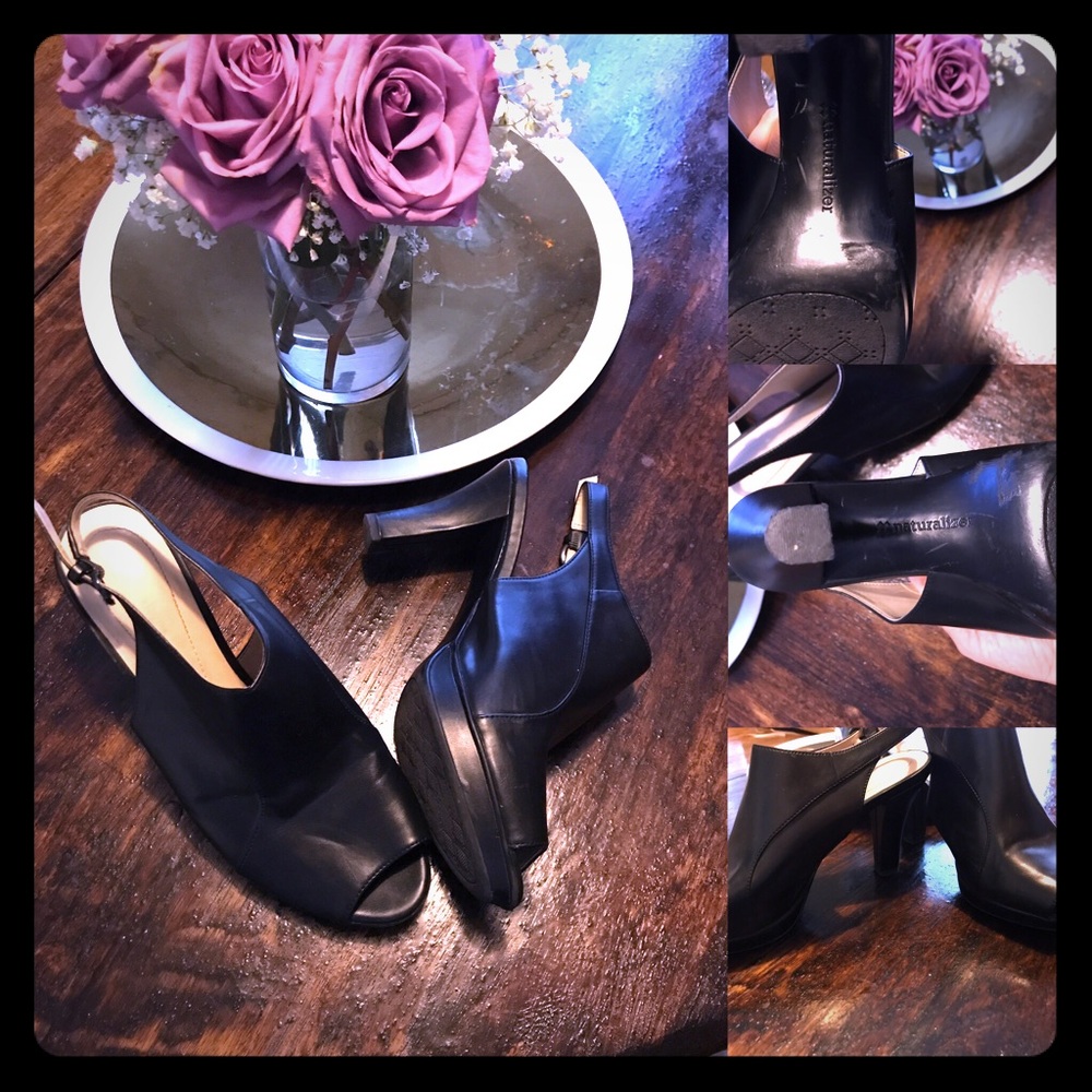 SOLD!!!! Black Naturalizer Stilettos