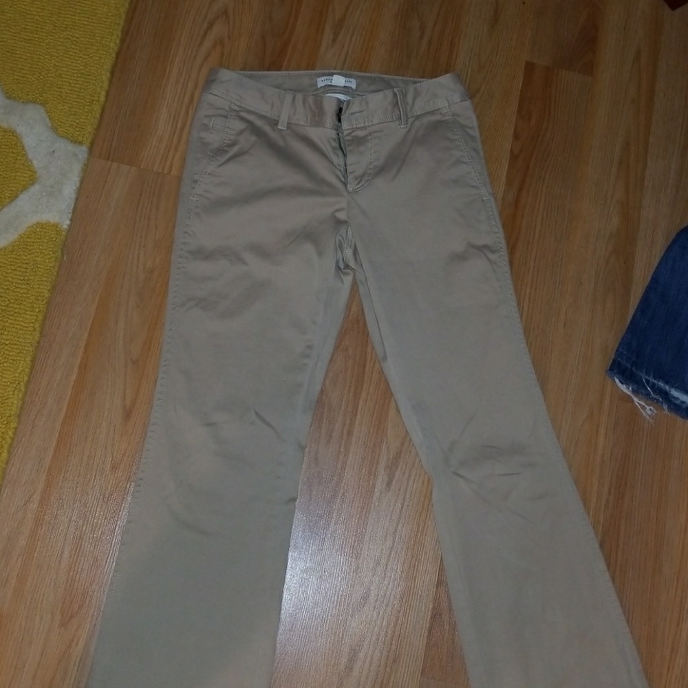 Donating monday-Banana republic Martin