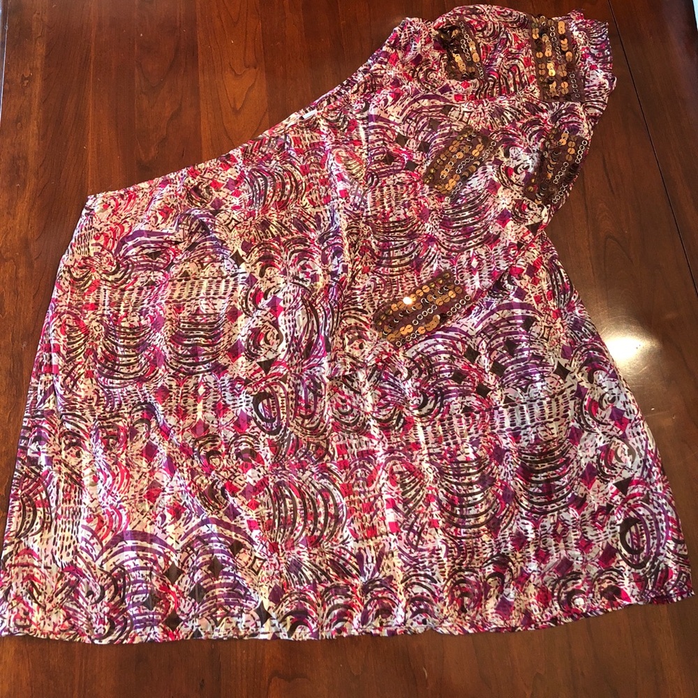 NWT gorgeous off the shoulder blouse