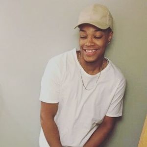 Meet your Posher, Amadeo