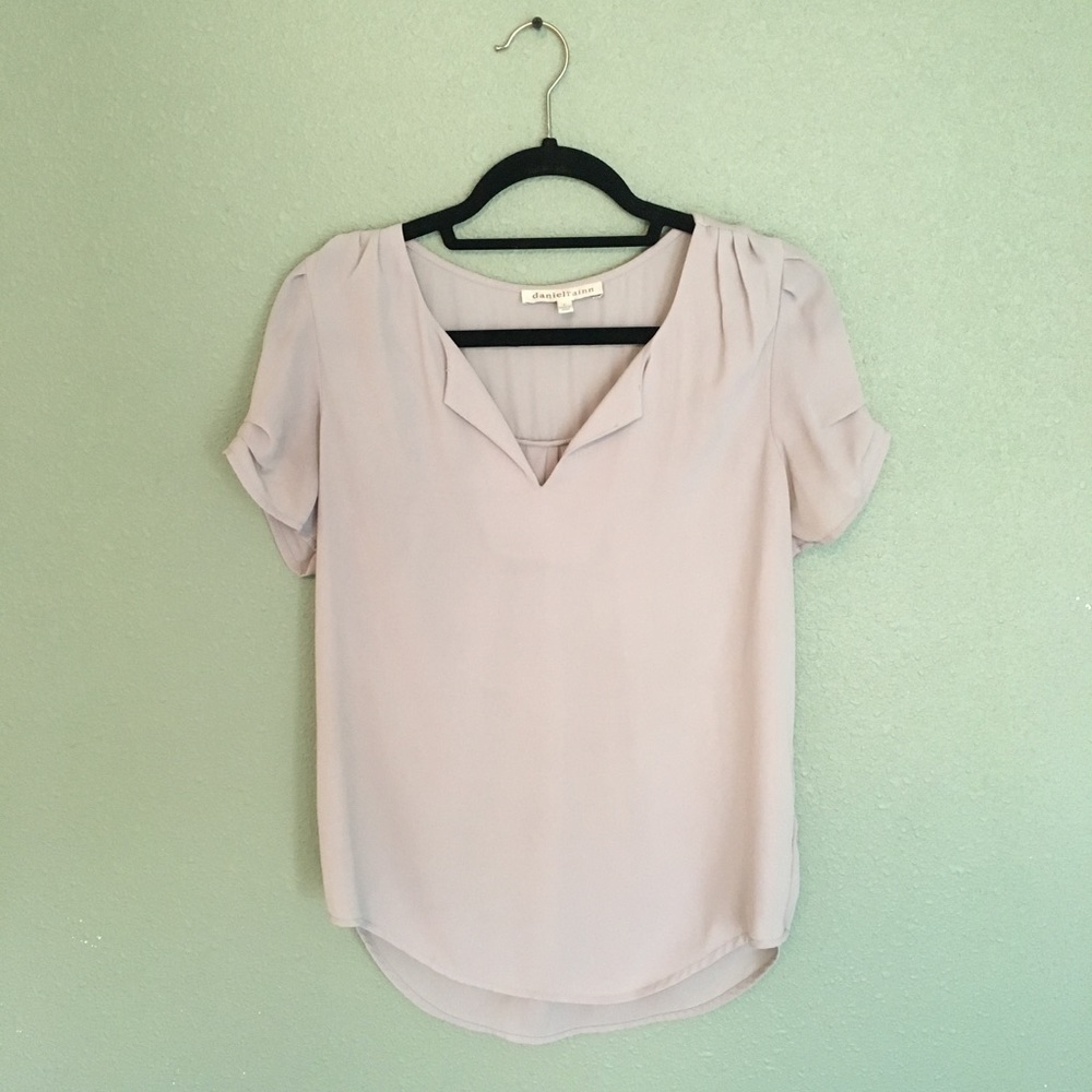 Dove Gray Daniel Rainn Short Sleeve Blouse