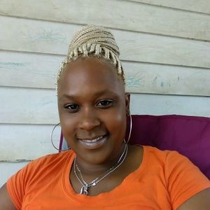 Meet your Posher, Kimberly