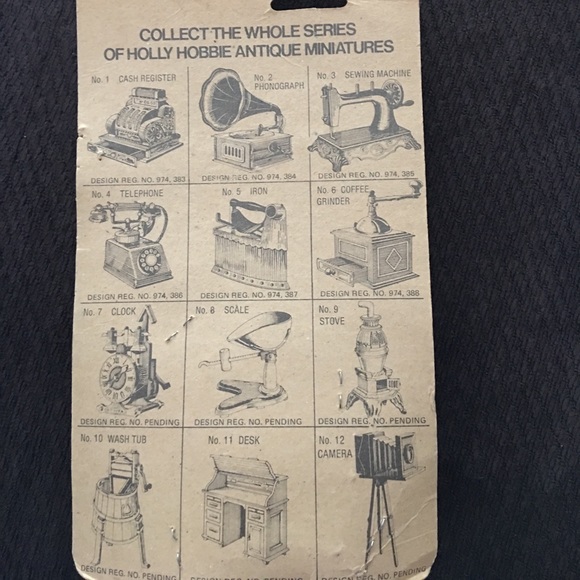 Holly Hobby collectors miniatures - Picture 2 of 3