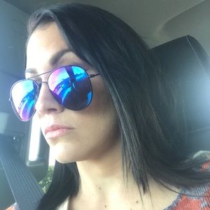 Meet your Posher, Melanie