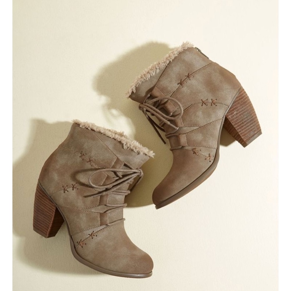 ModCloth boots NIB