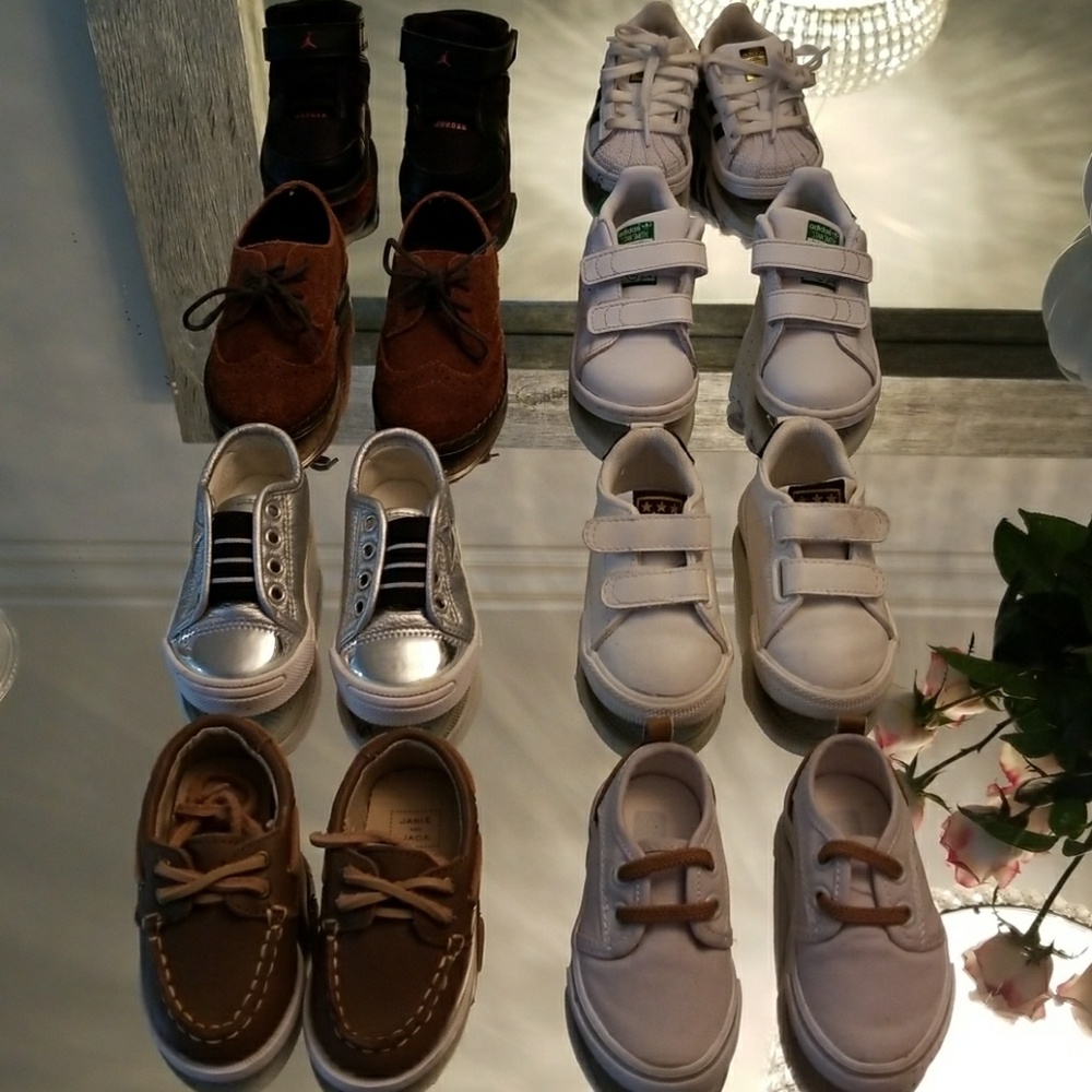 Barely used baby shoes sold all together
