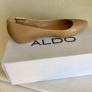 Aldo Eterwen Flat in Bone. Size 9.