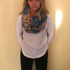 Infinity scarf