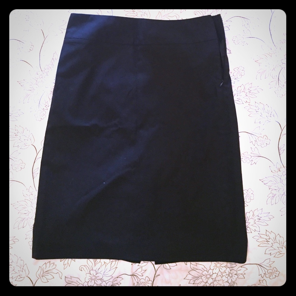 Classic black pencil skirt must have