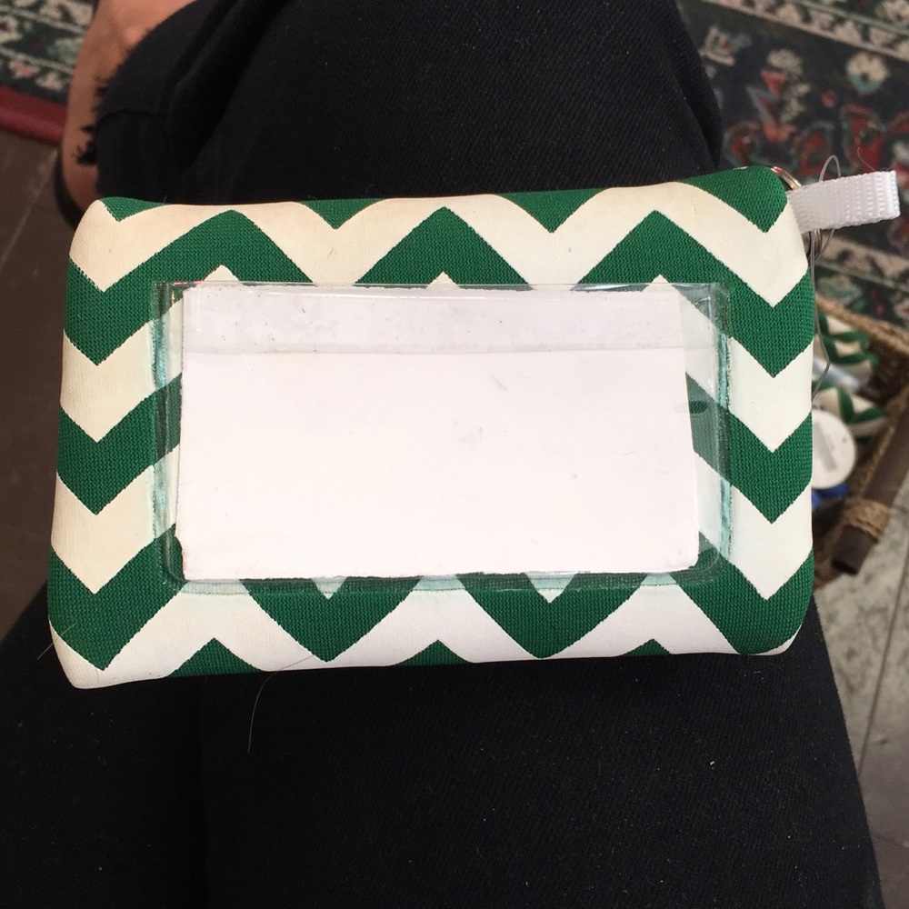 Chevron green wallet and card holder