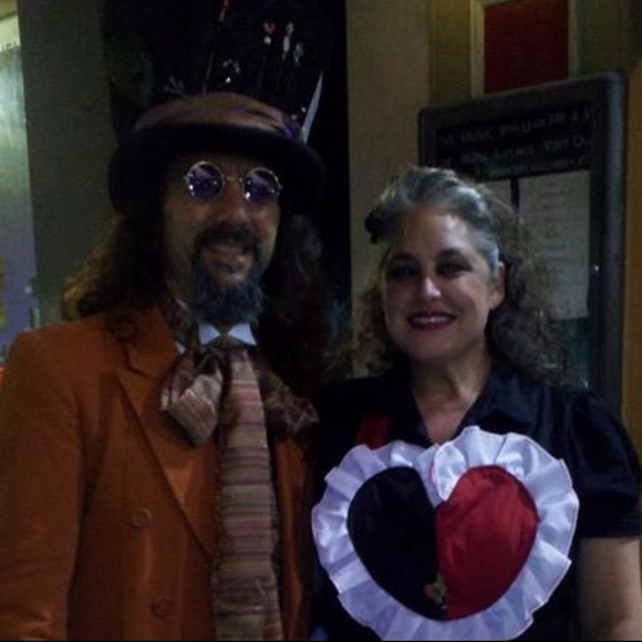 Meet your Posher, Dolores - Picture 8 of 8