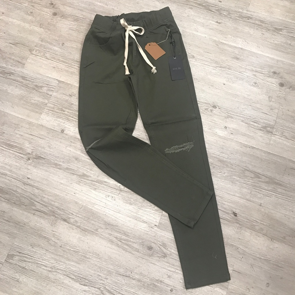 Jeans distressed olive under $24