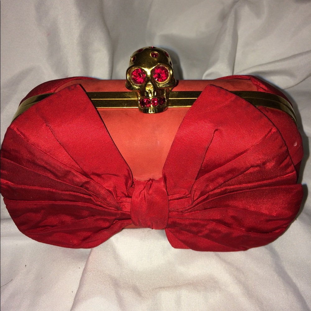 Alexander McQueen Clutch “PRICE FIRM”