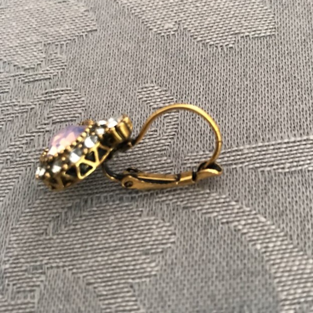 Exquisite Earrings - Picture 3 of 3