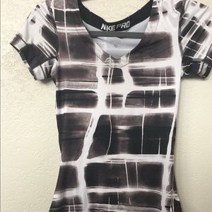 Nike Pro short sleeve compression top XS