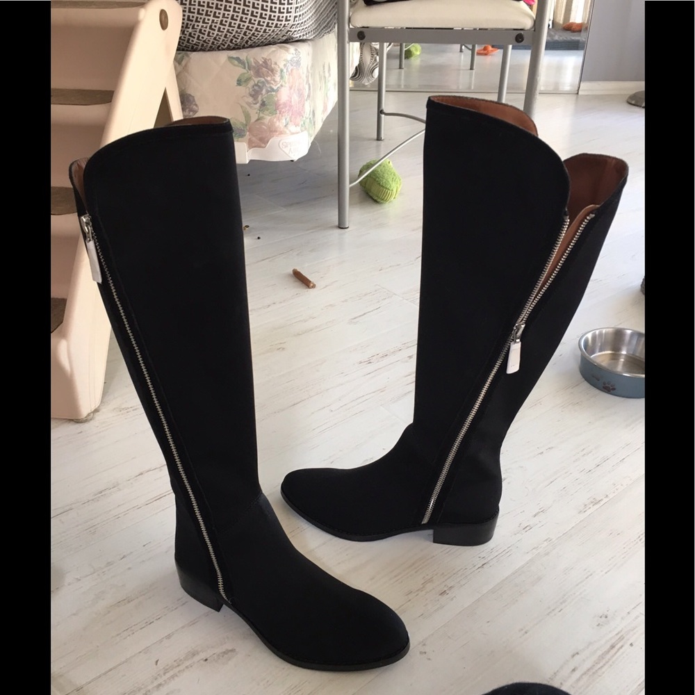 Donald Pliner boots