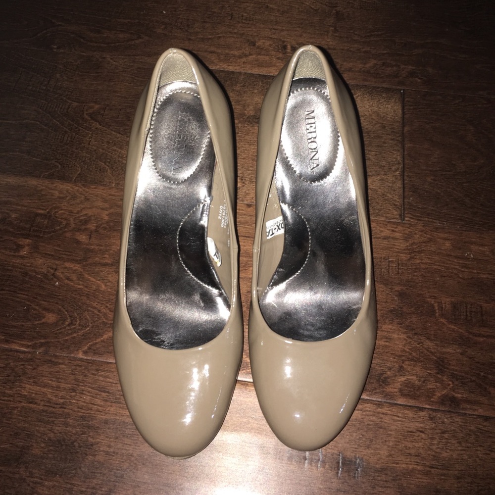 Tan heels