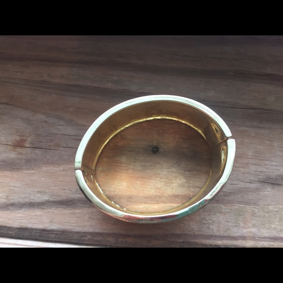 House of Harlow 1960 bracelet in white and gold! - Picture 4 of 6