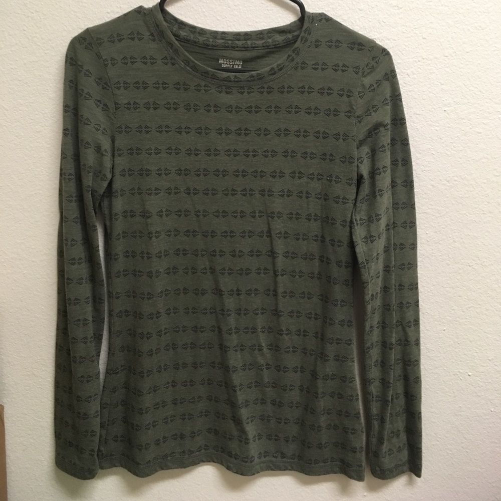 Long sleeve green shirt