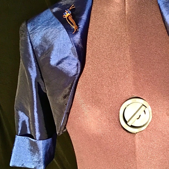 NAVY BLUE BOLERO w/ SPARKLE SLEEVES & GOLD BROOCH - Picture 3 of 5