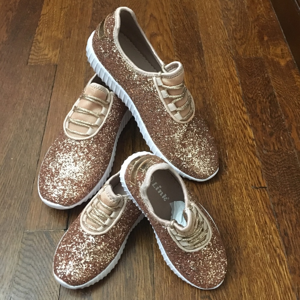 ⭐️SALE⭐️The Rose Glitter Bomb Sneaker FOR KIDS - Picture 5 of 5