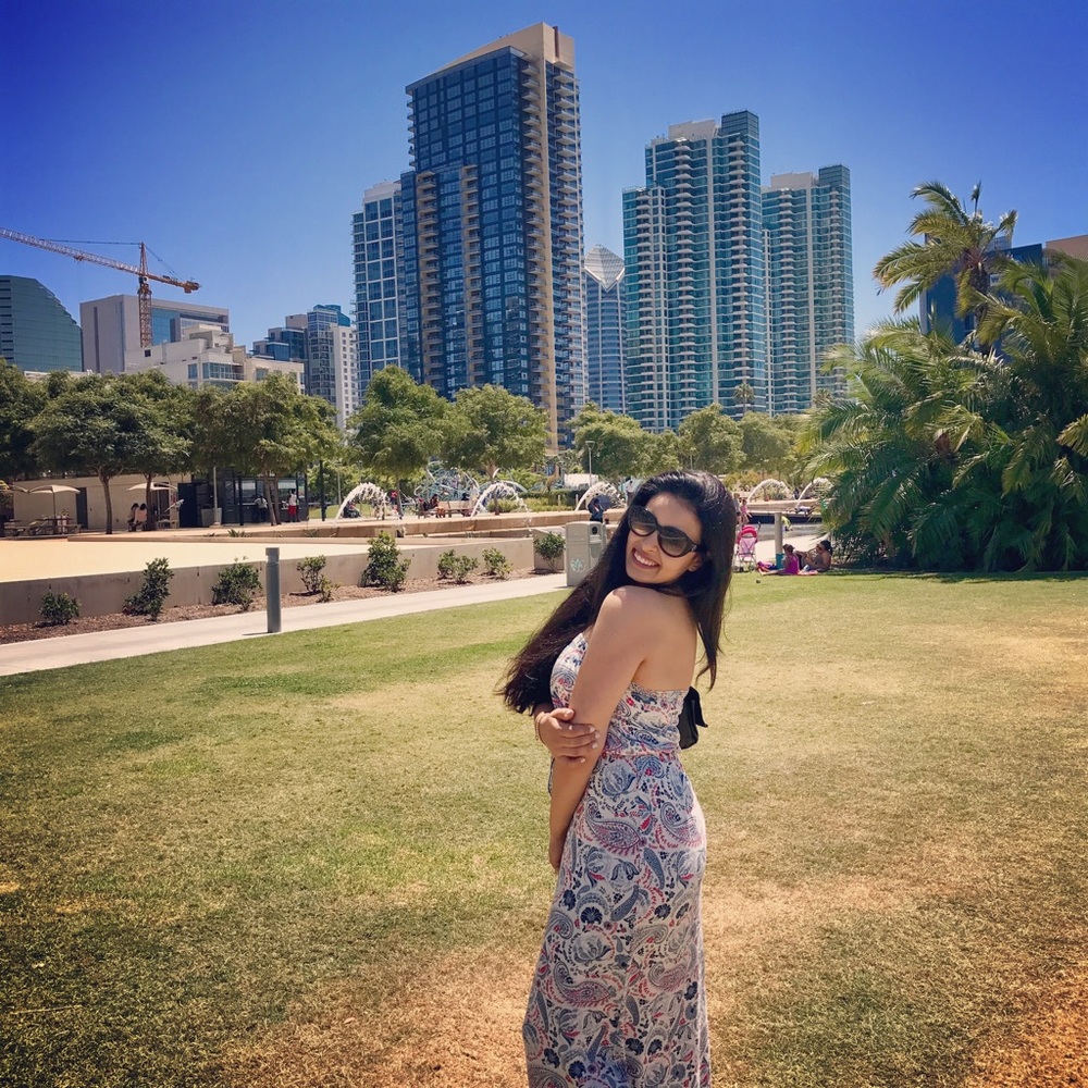 Meet your Posher, Samia