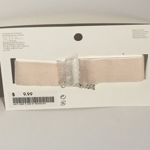 Choker Necklace - Picture 3 of 3