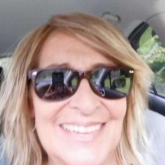 Meet your Posher, Marlene - Picture 1 of 1