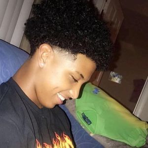 Meet your Posher, Derrick