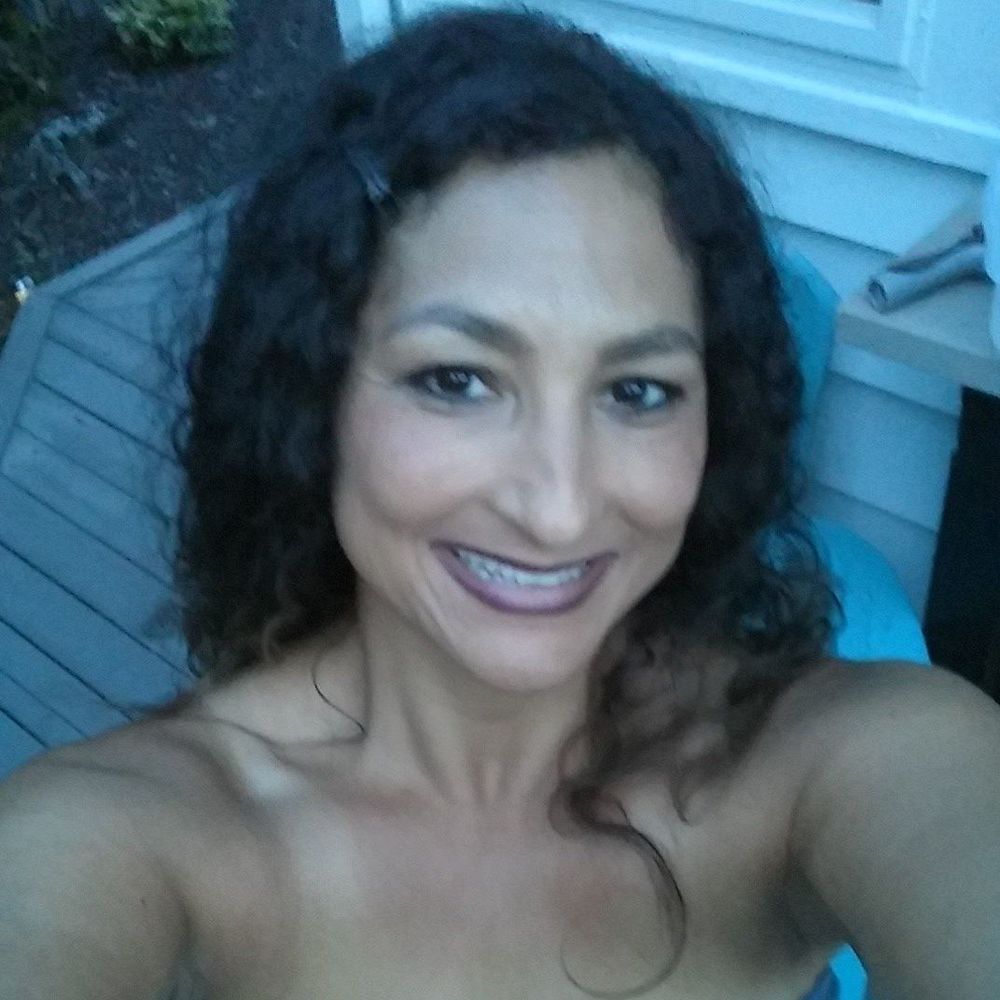 Meet your Posher, Jamila