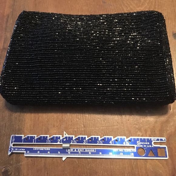 capparallo Handbags - NWOT Beaded evening purse