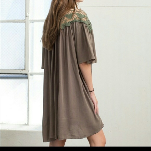 Swing Dress in Olive nwt - Picture 4 of 4
