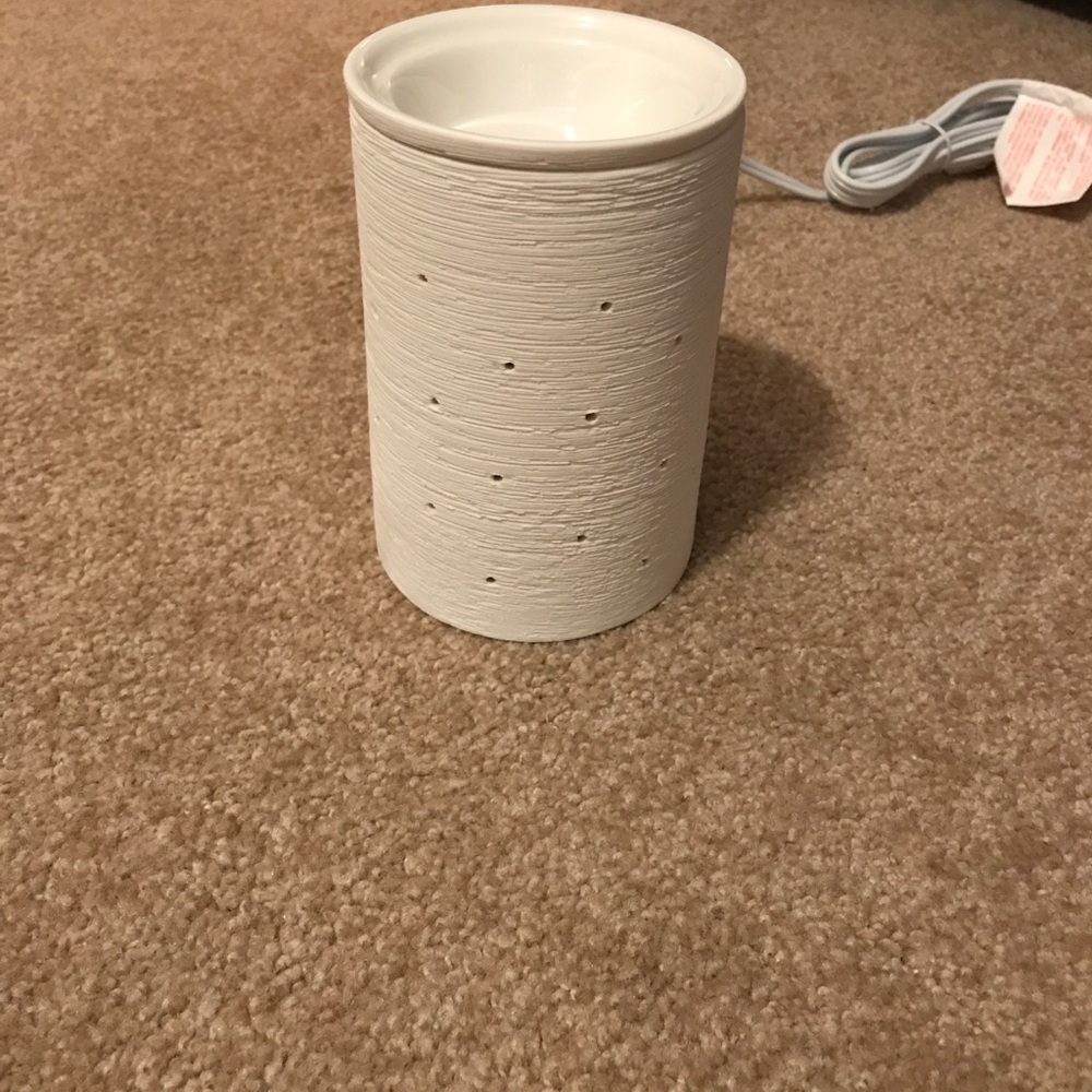 Etched core scentsy pot!