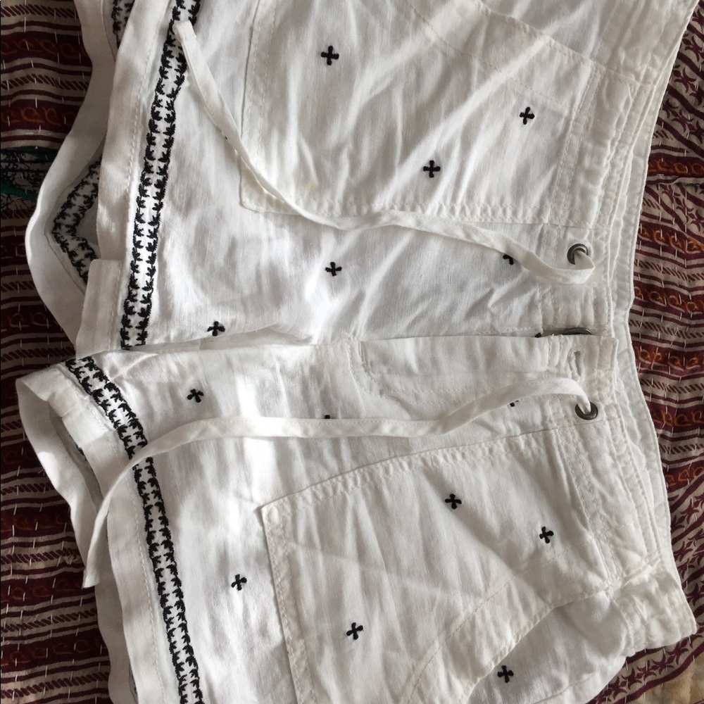 Gap size 0 linen shorts - worn once!