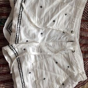 Gap size 0 linen shorts - worn once!