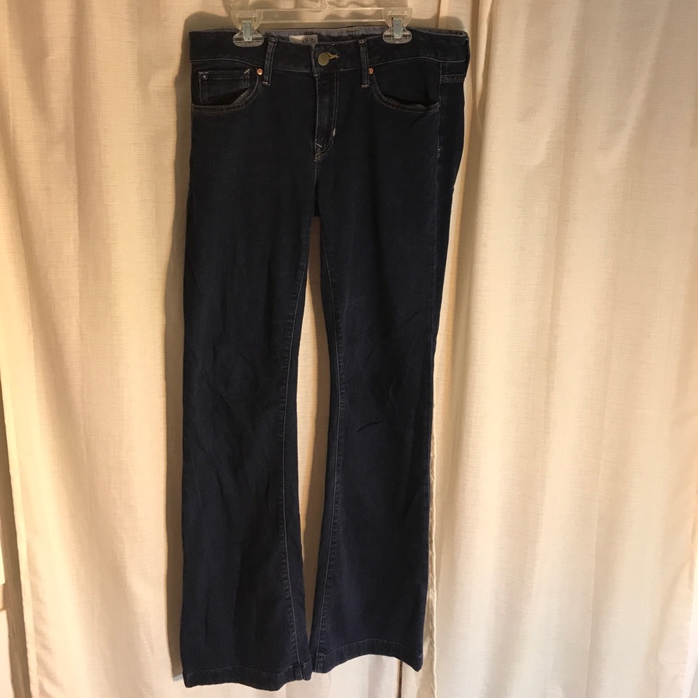 29L dark long and lean Gap jeans