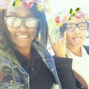 Meet your Posher, Deja